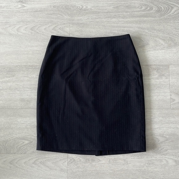 Banana Republic Skirt - Picture 1 of 6